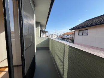 �o���R�j�[ -