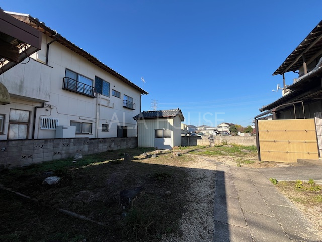 �O�ʓ��H�܂ތ��n�ʐ^ -