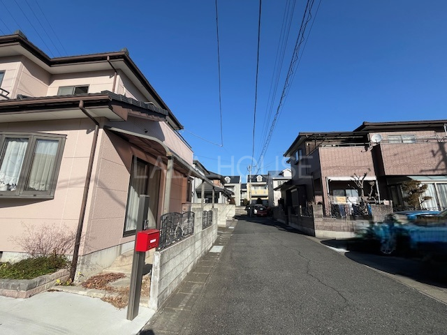 �O�ʓ��H�܂ތ��n�ʐ^ -