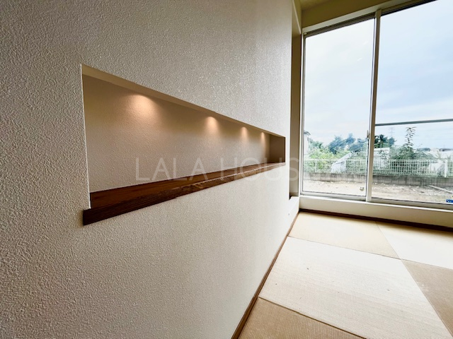  iXy[X͂낲늰̋ԁB[LxŗqpiG߉Ɠd̎[ɂ𗧂܂B