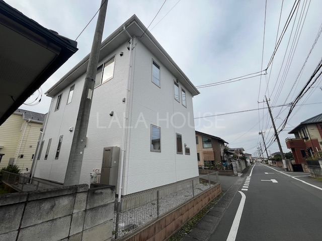 �O�ʓ��H�܂ތ��n�ʐ^ -