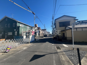 �O�ʓ��H�܂ތ��n�ʐ^ 2025.11.21�B�e��
���C�y�ɂ��₢���킹����������