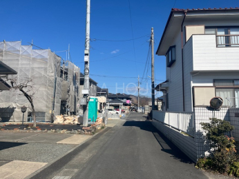 �O�ʓ��H�܂ތ��n�ʐ^ -