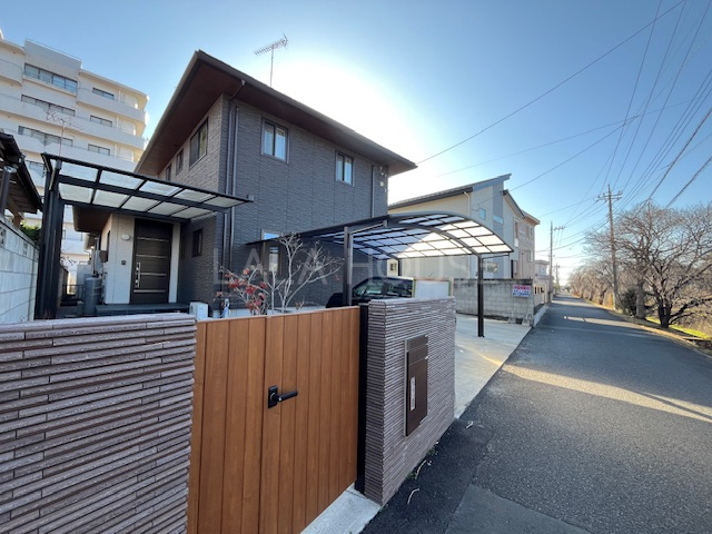 �O�ʓ��H�܂ތ��n�ʐ^ -