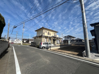 �O�ʓ��H�܂ތ��n�ʐ^ -