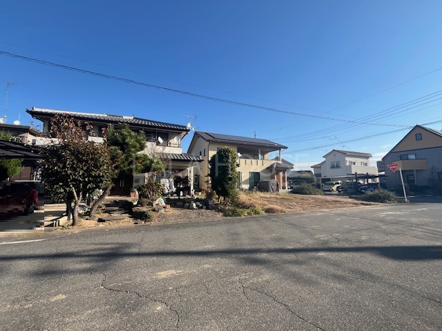 �O�ʓ��H�܂ތ��n�ʐ^ -