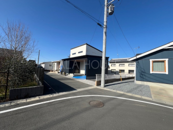 �O�ʓ��H�܂ތ��n�ʐ^ -