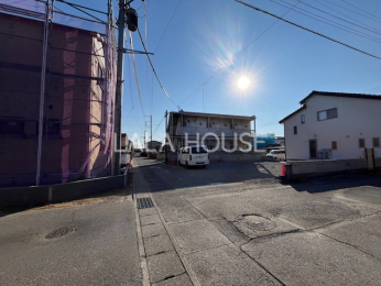 �O�ʓ��H�܂ތ��n�ʐ^ 2025.12.11�B�e��
���C�y�ɂ��₢���킹����������