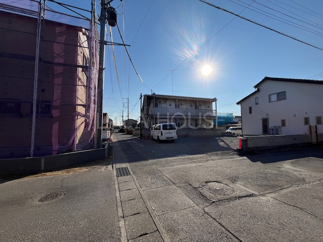 �O�ʓ��H�܂ތ��n�ʐ^ 2025.12.11�B�e��
���C�y�ɂ��₢���킹����������