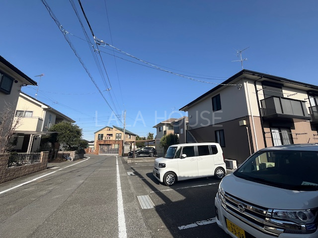 �O�ʓ��H�܂ތ��n�ʐ^ -