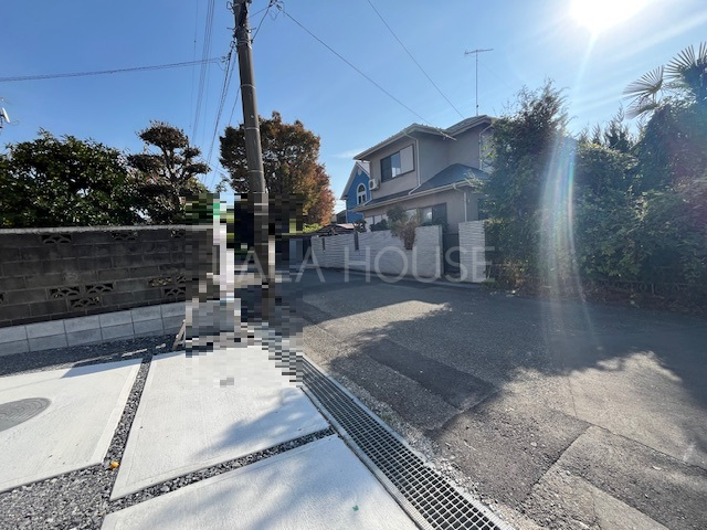 �O�ʓ��H�܂ތ��n�ʐ^ -