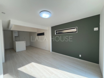 ���r���O -