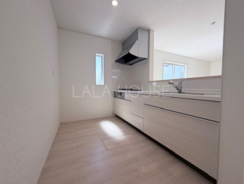 �L�b�`�� ���C�p�̑�������L�b�`��