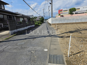 �O�ʓ��H�܂ތ��n�ʐ^ ����50�����ւ̃A�N�Z�X�ǍD�I