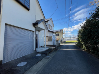 �O�ʓ��H�܂ތ��n�ʐ^ -