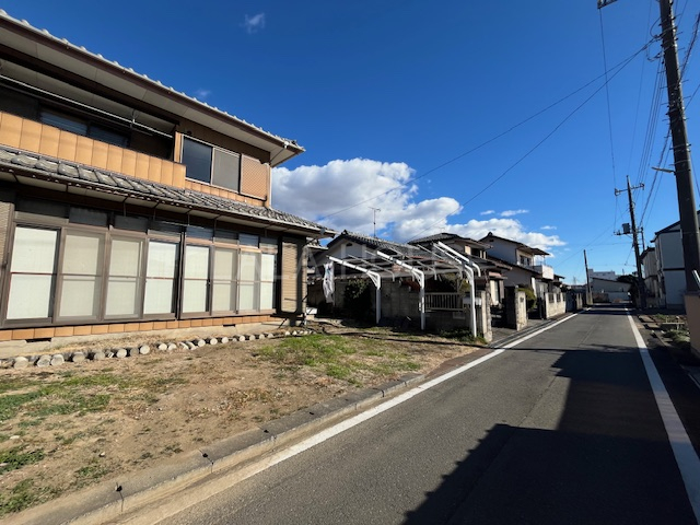 �O�ʓ��H�܂ތ��n�ʐ^ -