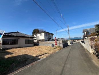 �O�ʓ��H�܂ތ��n�ʐ^ -