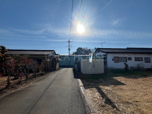 �O�ʓ��H�܂ތ��n�ʐ^ -