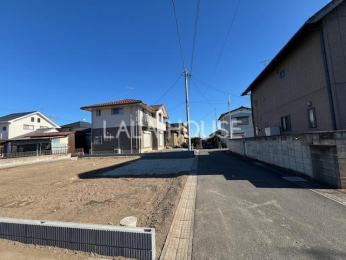 �O�ʓ��H�܂ތ��n�ʐ^ 2025.12.16�B�e��
���C�y�ɂ��₢���킹����������