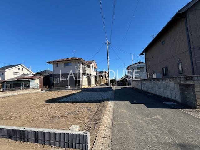 �O�ʓ��H�܂ތ��n�ʐ^ 2025.12.16�B�e��
���C�y�ɂ��₢���킹����������