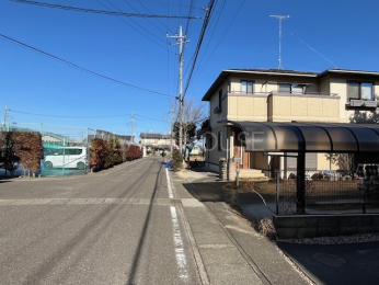 �O�ʓ��H�܂ތ��n�ʐ^ -