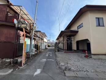 �O�ʓ��H�܂ތ��n�ʐ^ -