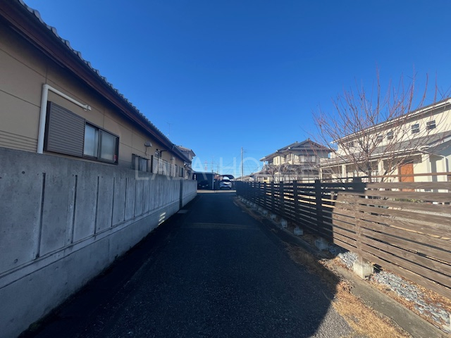 �O�ʓ��H�܂ތ��n�ʐ^ -