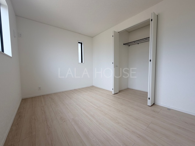 �m�� -
