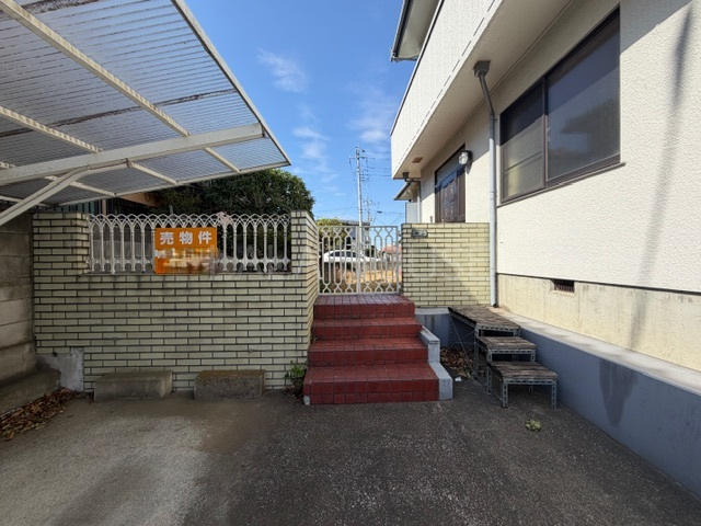 ���ԏ� �J�[�|�[�g�t�����ԃX�y�[�X