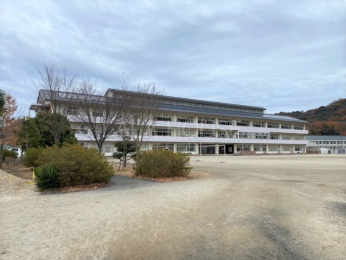 ���ӊ� �і쏬�w�Z