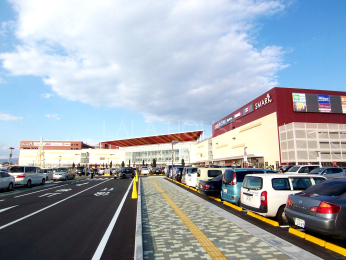 ���ӊ� ���p�i����I�V���������A�J�t�F���X�}�[�N�ɐ���Ł�