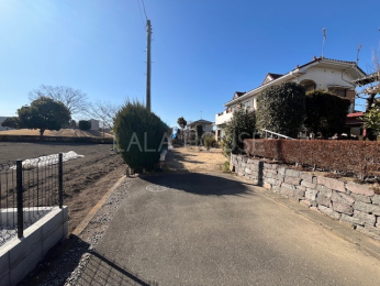 �O�ʓ��H�܂ތ��n�ʐ^ -