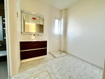 ���ʑ�E���ʏ� -