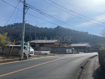 �O�ʓ��H�܂ތ��n�ʐ^ 2026.2.6�B�e��
���C�y�ɂ��₢���킹���������I