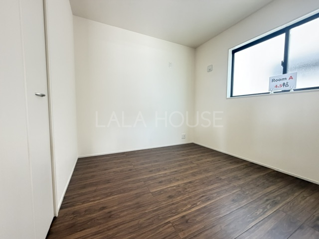 �m�� -