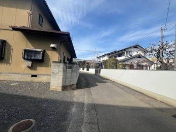 �O�ʓ��H�܂ތ��n�ʐ^ -