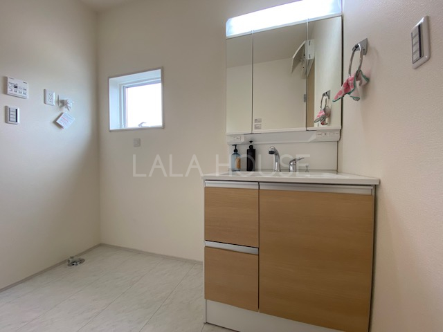 ���ʑ�E���ʏ� -