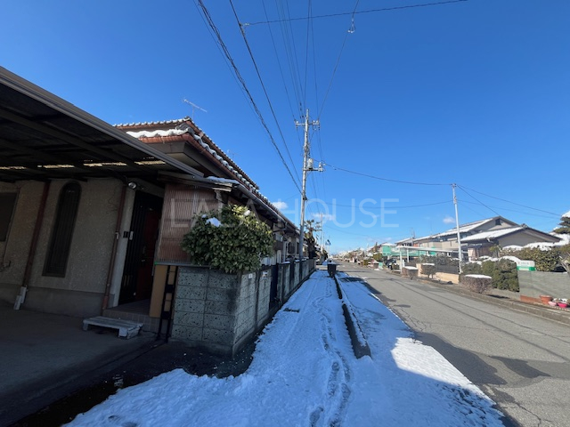 �O�ʓ��H�܂ތ��n�ʐ^ -