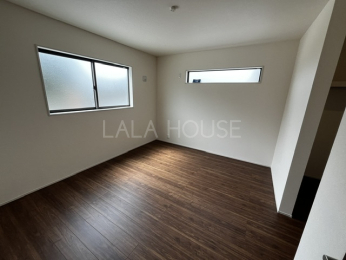 �m�� -