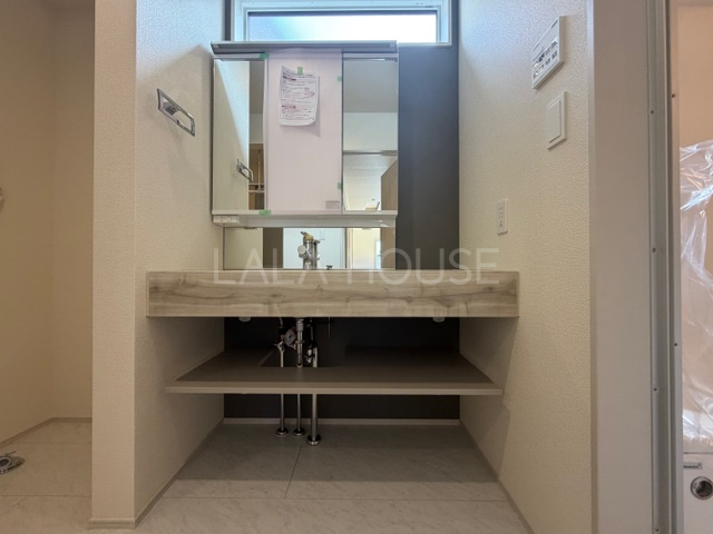���ʑ�E���ʏ� -