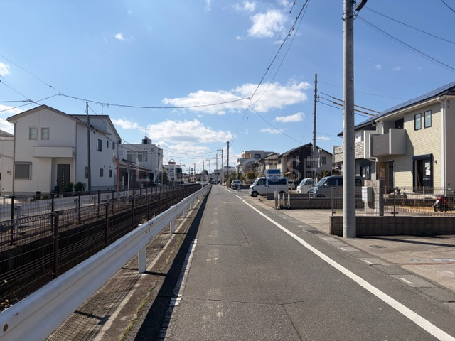 �O�ʓ��H�܂ތ��n�ʐ^ -