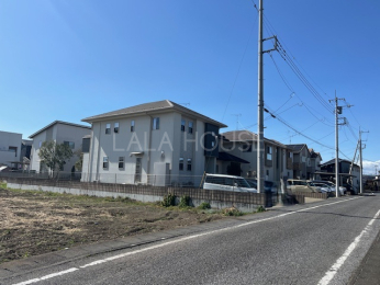 �O�ʓ��H�܂ތ��n�ʐ^ -