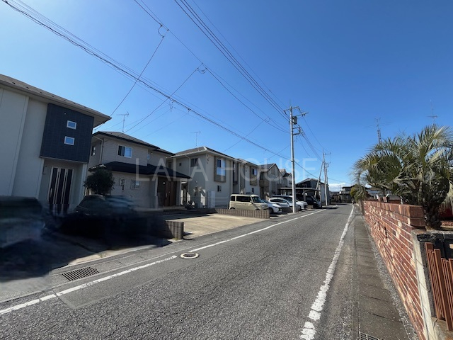 �O�ʓ��H�܂ތ��n�ʐ^ -