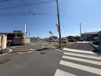 �O�ʓ��H�܂ތ��n�ʐ^ 2026.3.17�B�e��
���C�y�ɂ��₢���킹����������