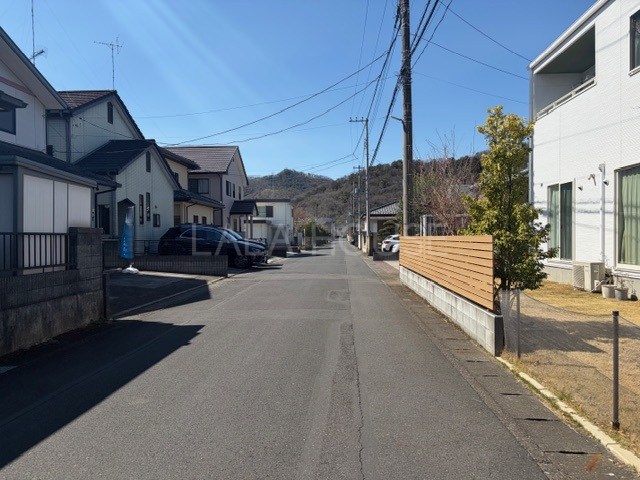 �O�ʓ��H�܂ތ��n�ʐ^ ���ʂ��̗ǂ��O�ʓ��H���c