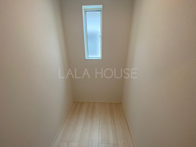 �m�� -