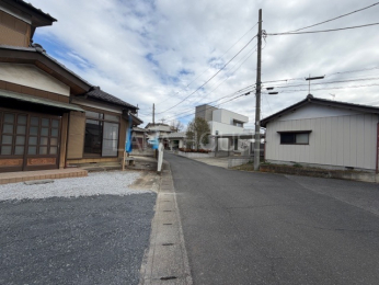 �O�ʓ��H�܂ތ��n�ʐ^ -