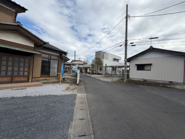 �O�ʓ��H�܂ތ��n�ʐ^ -