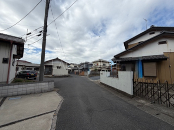 �O�ʓ��H�܂ތ��n�ʐ^ -