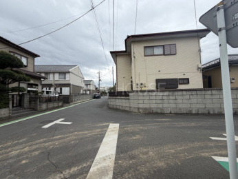 �O�ʓ��H�܂ތ��n�ʐ^ -